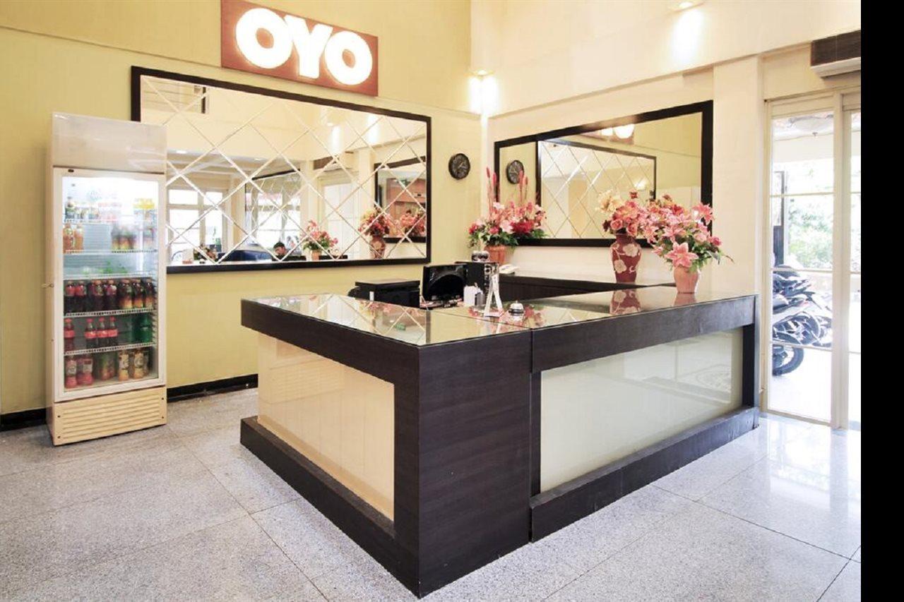 Super Oyo Capital O 175 K-60 Residence Surabaya Bagian luar foto