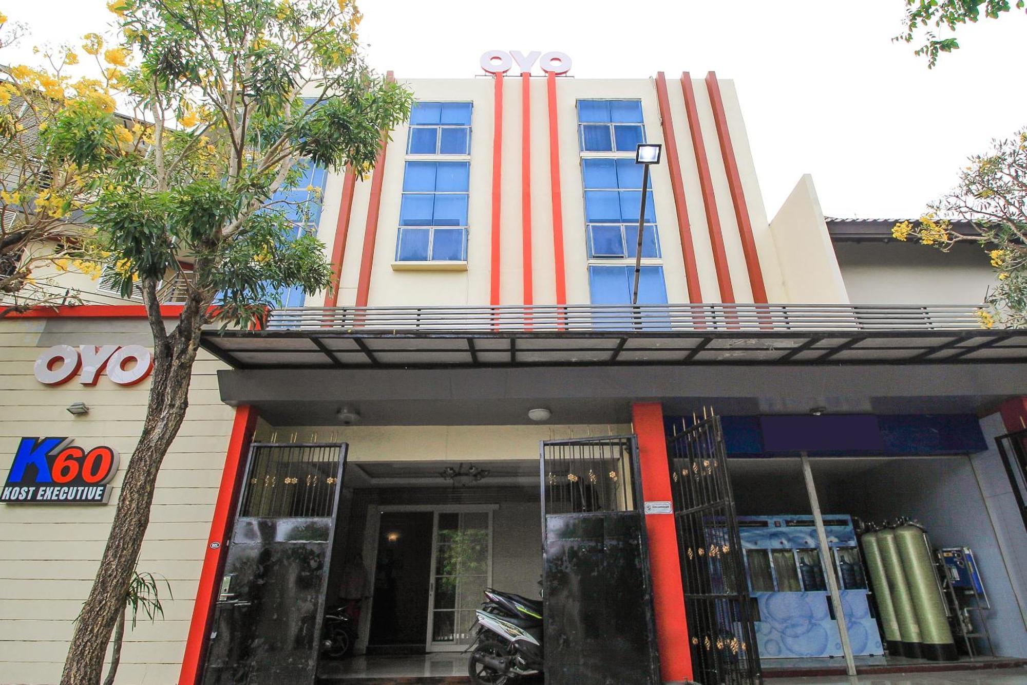 Super Oyo Capital O 175 K-60 Residence Surabaya Bagian luar foto