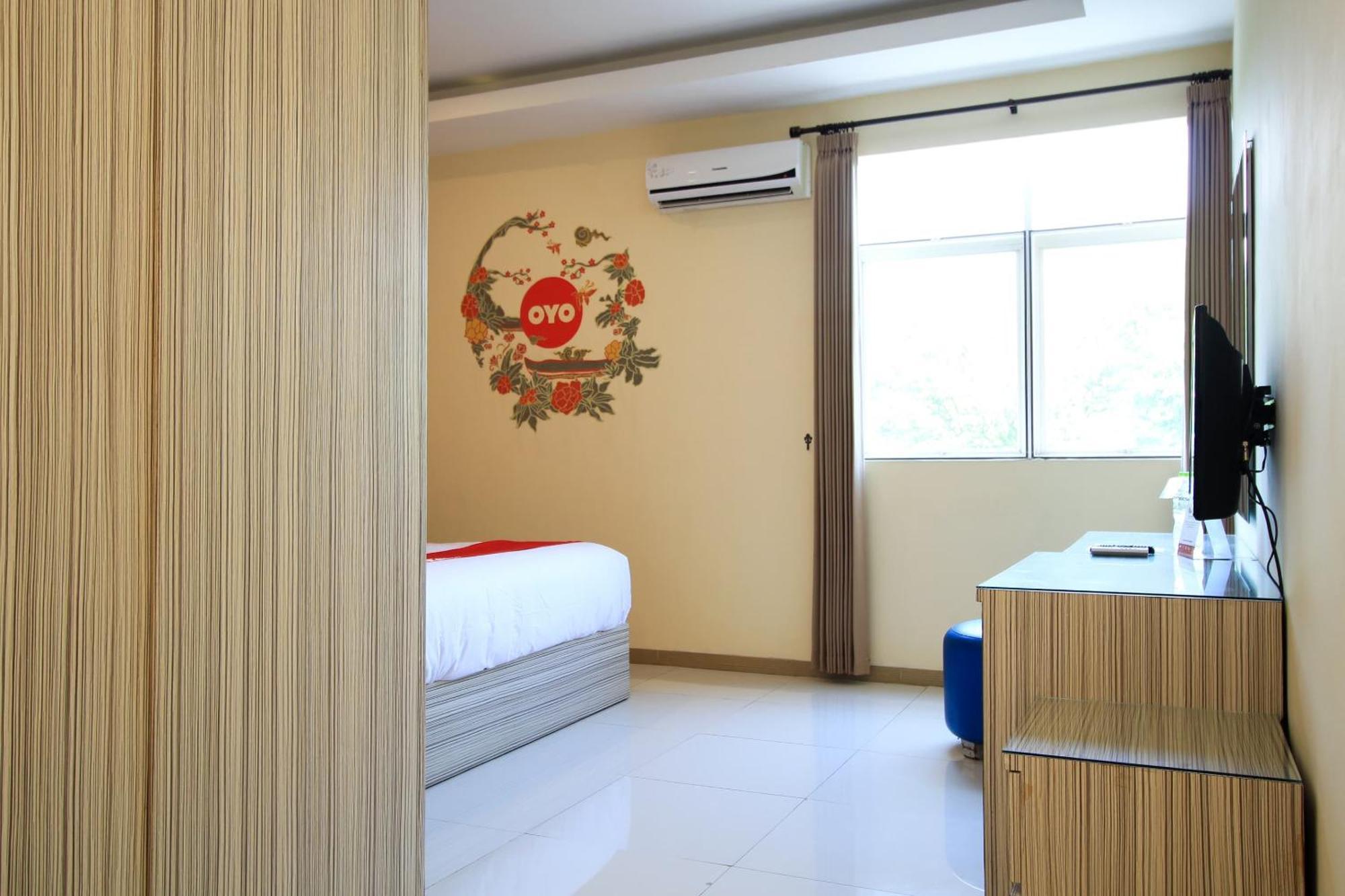 Super Oyo Capital O 175 K-60 Residence Surabaya Bagian luar foto