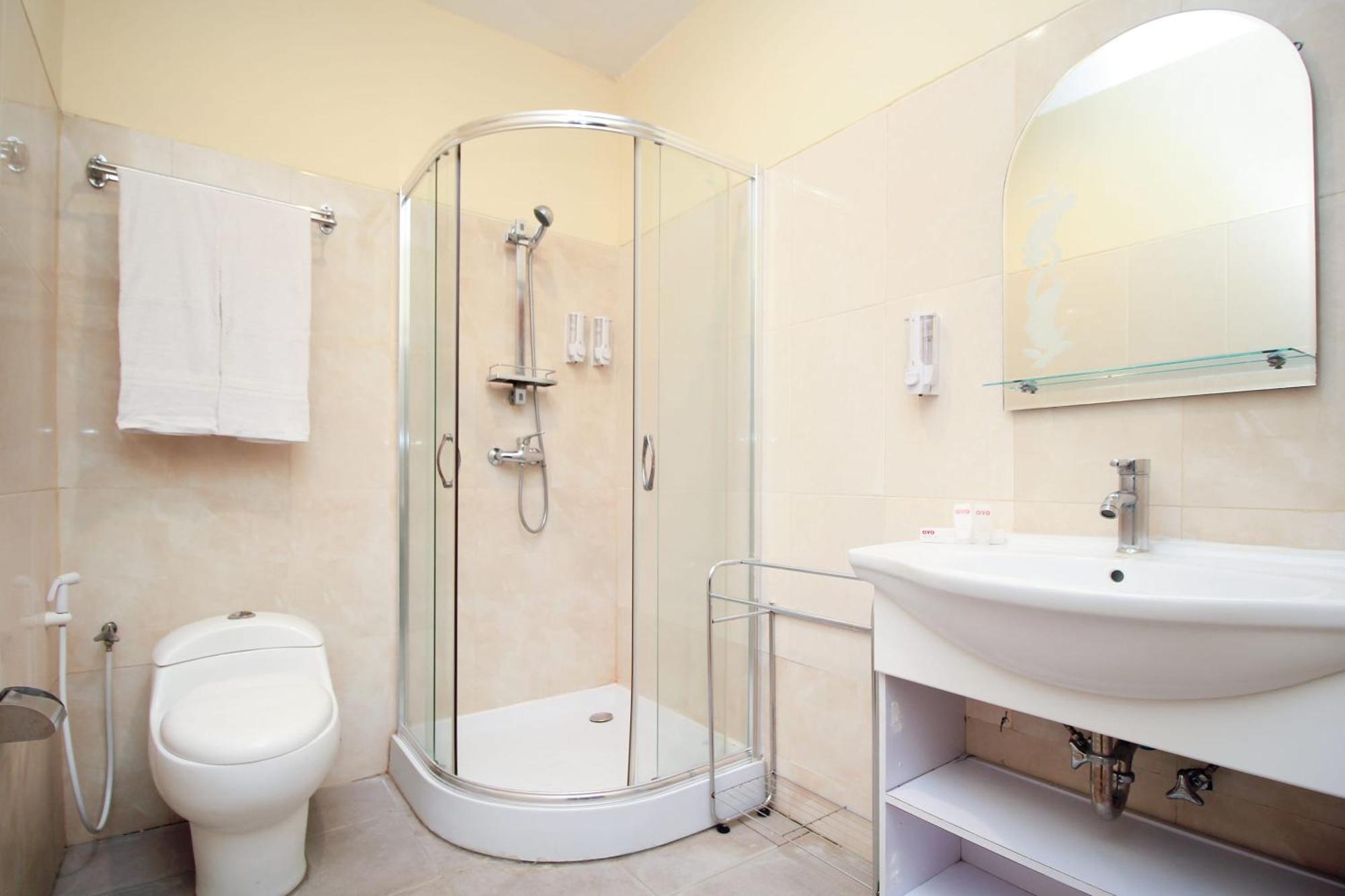 Super Oyo Capital O 175 K-60 Residence Surabaya Bagian luar foto