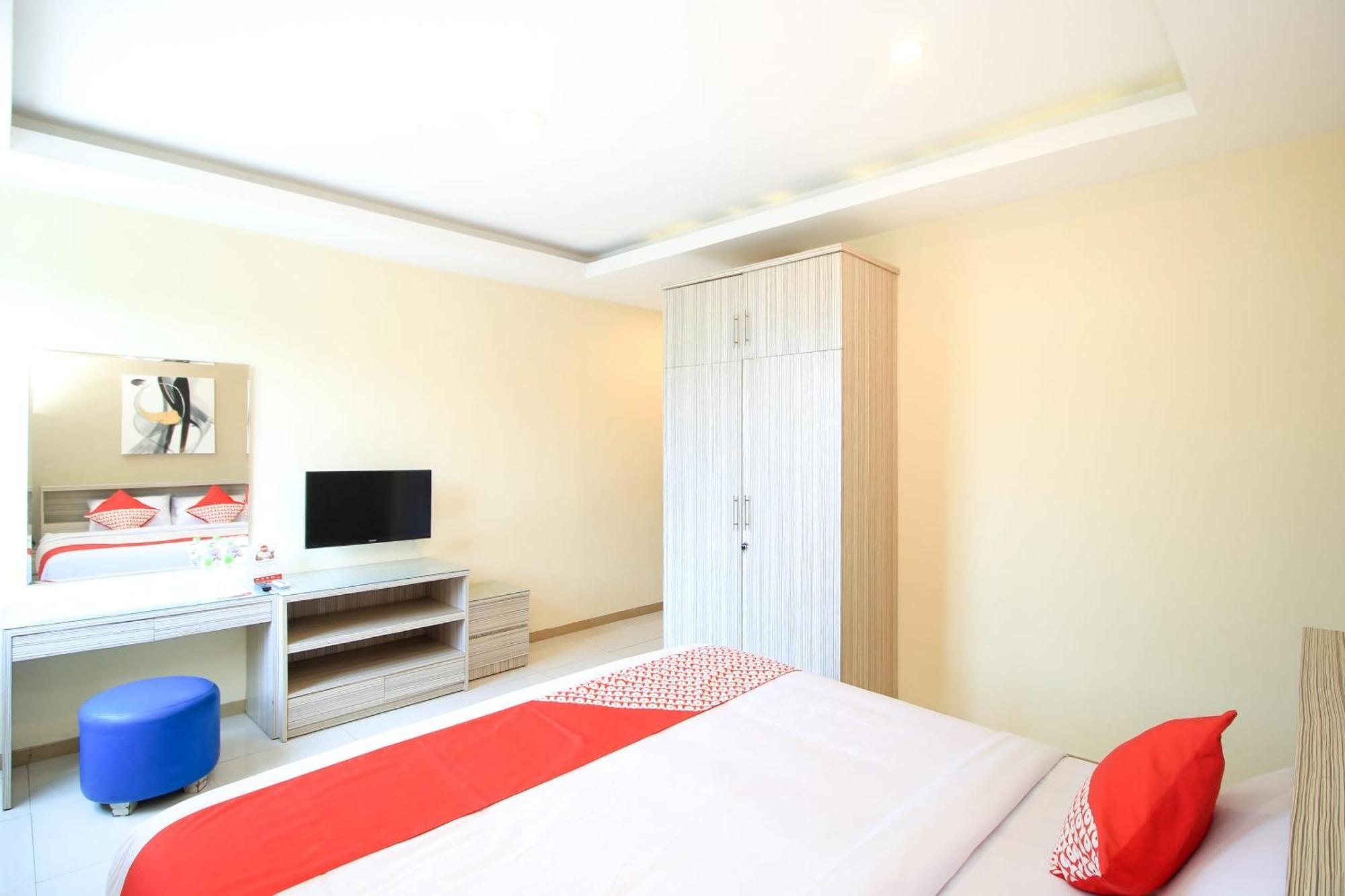 Super Oyo Capital O 175 K-60 Residence Surabaya Bagian luar foto