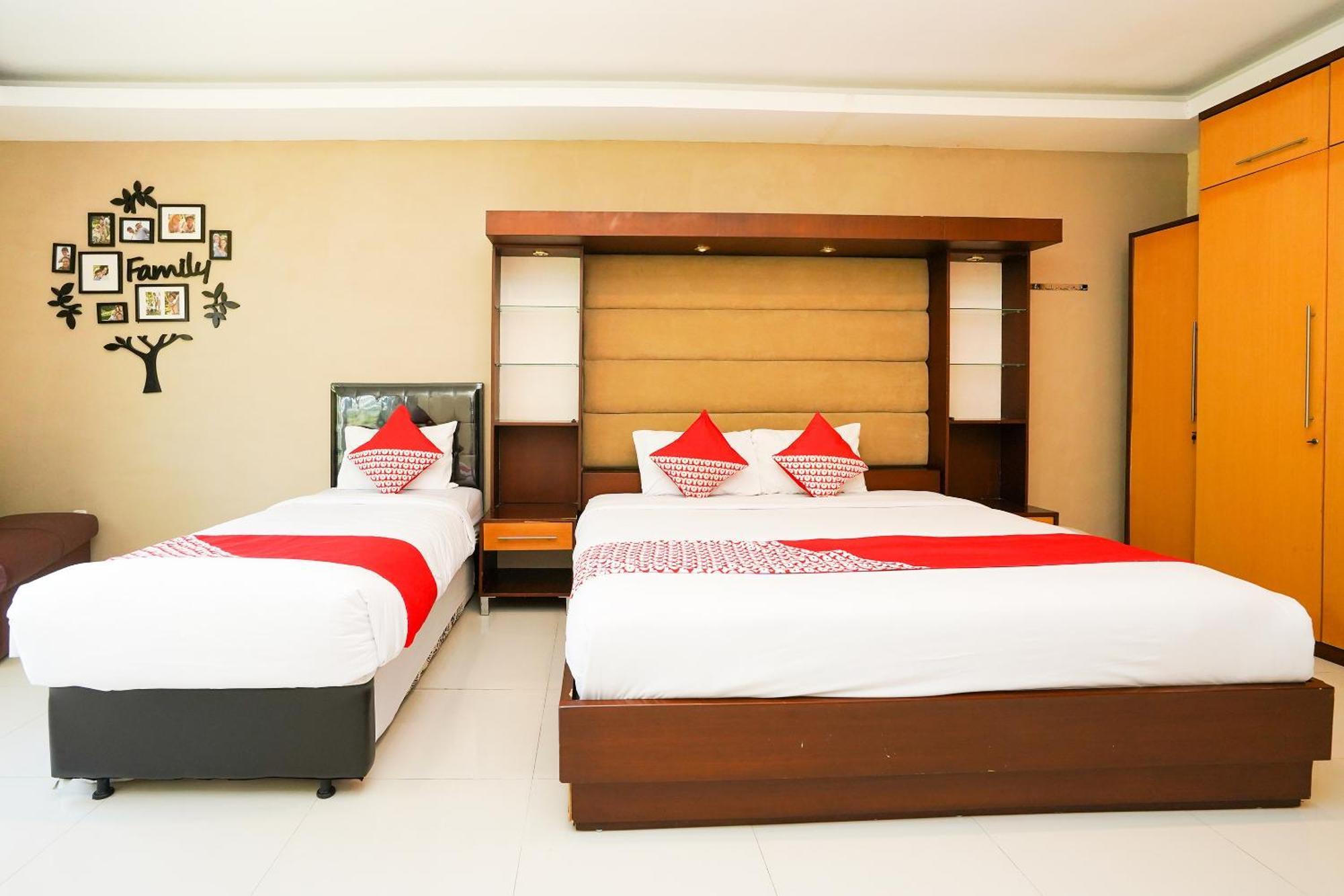 Super Oyo Capital O 175 K-60 Residence Surabaya Bagian luar foto